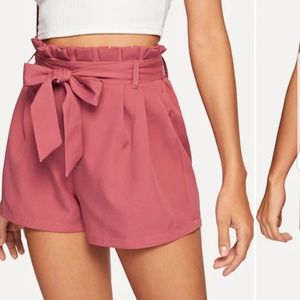 Self tie waist paper bag shorts